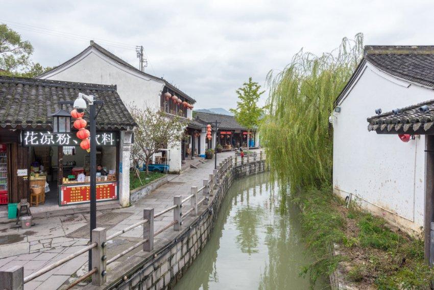 探索烟台山风景区能从旁边绕上去吗,发现更多乐趣